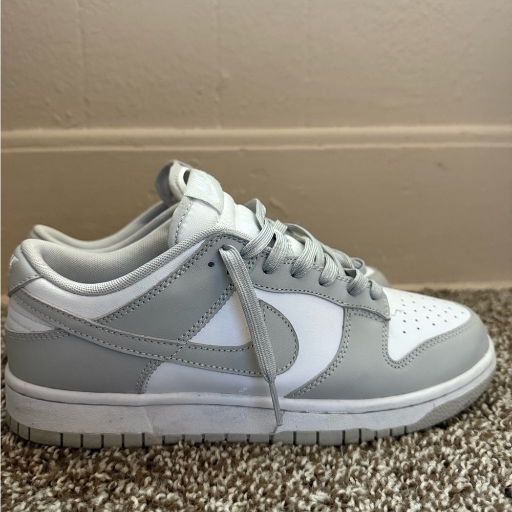 Nike Gray and White Dunks